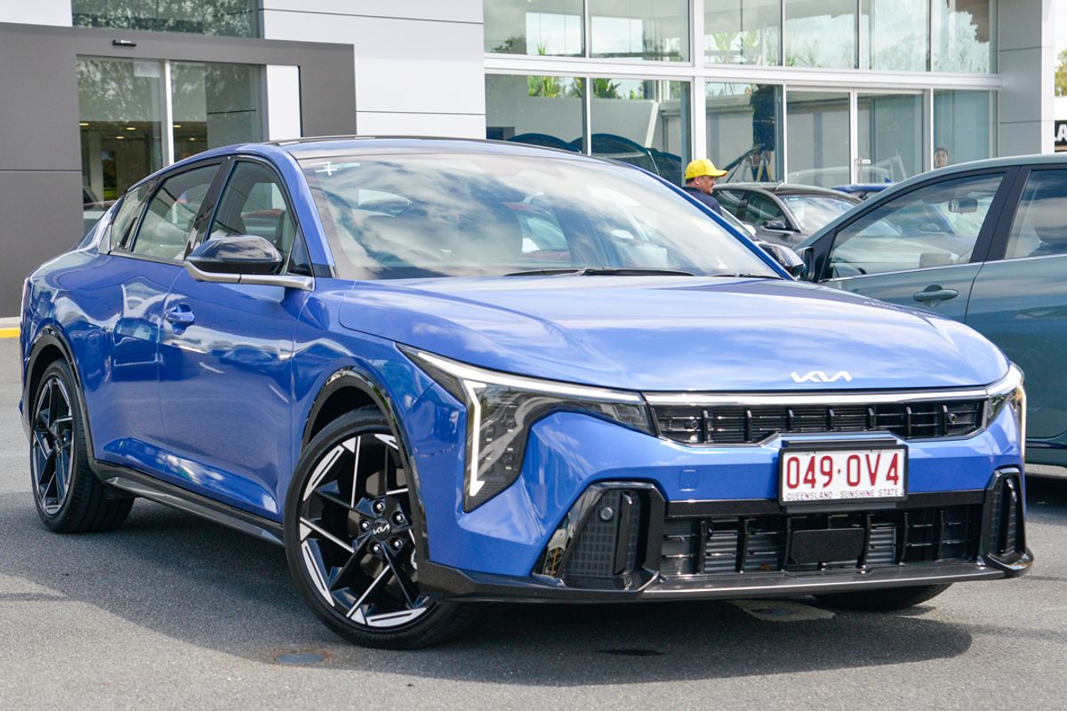 2025 Kia K4 GT-Line CL4m