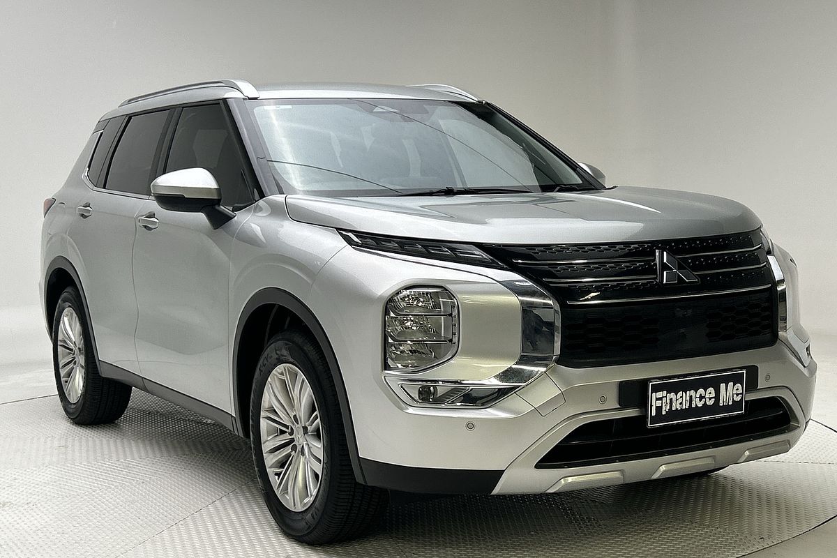 2024 Mitsubishi Outlander LS ZM