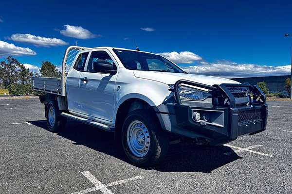 2022 Isuzu D-MAX SX 4X4