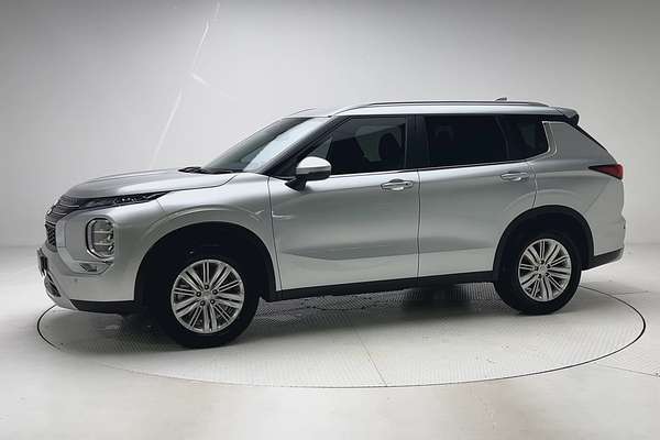 2024 Mitsubishi Outlander LS ZM thumb-6