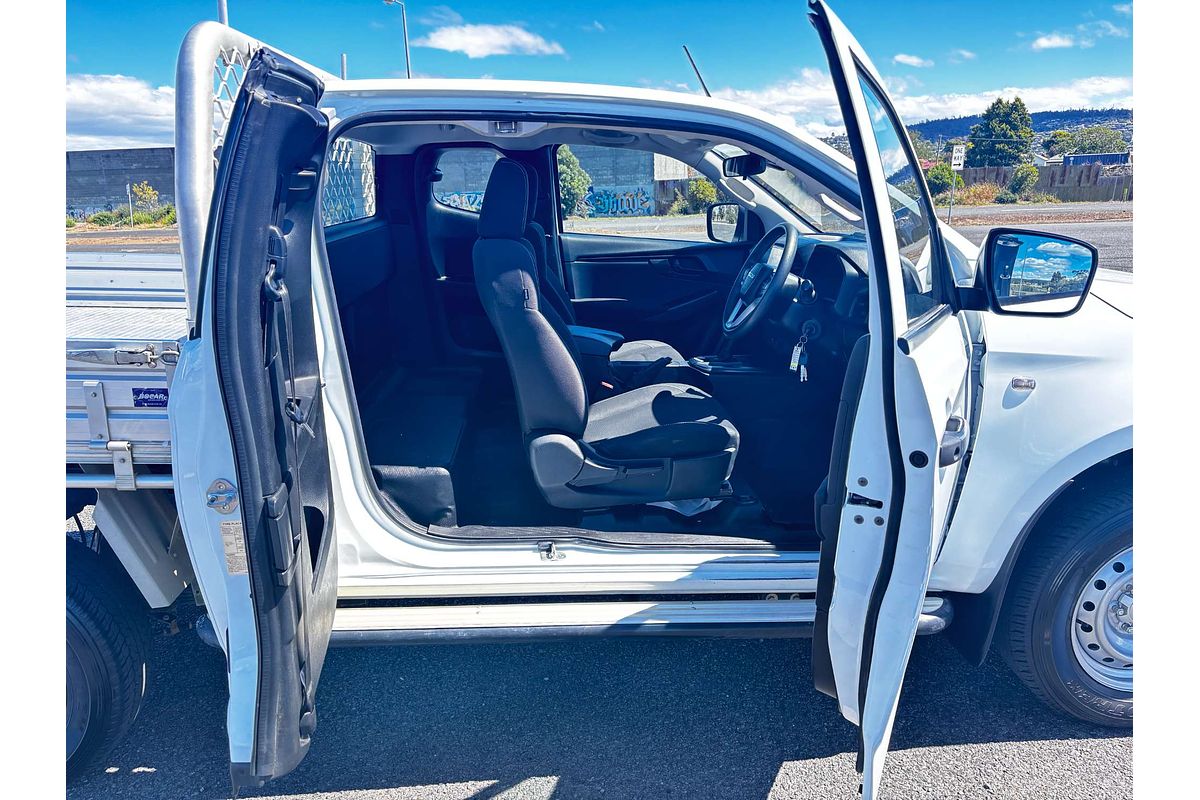 2022 Isuzu D-MAX SX 4X4