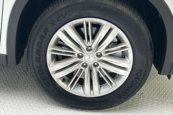 2024 Mitsubishi Outlander LS ZM thumb-9