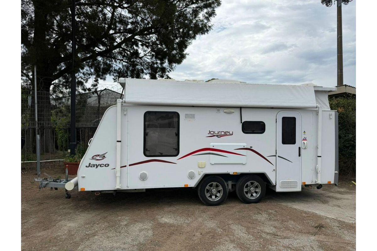 2015 Jayco Journey 17.55-8