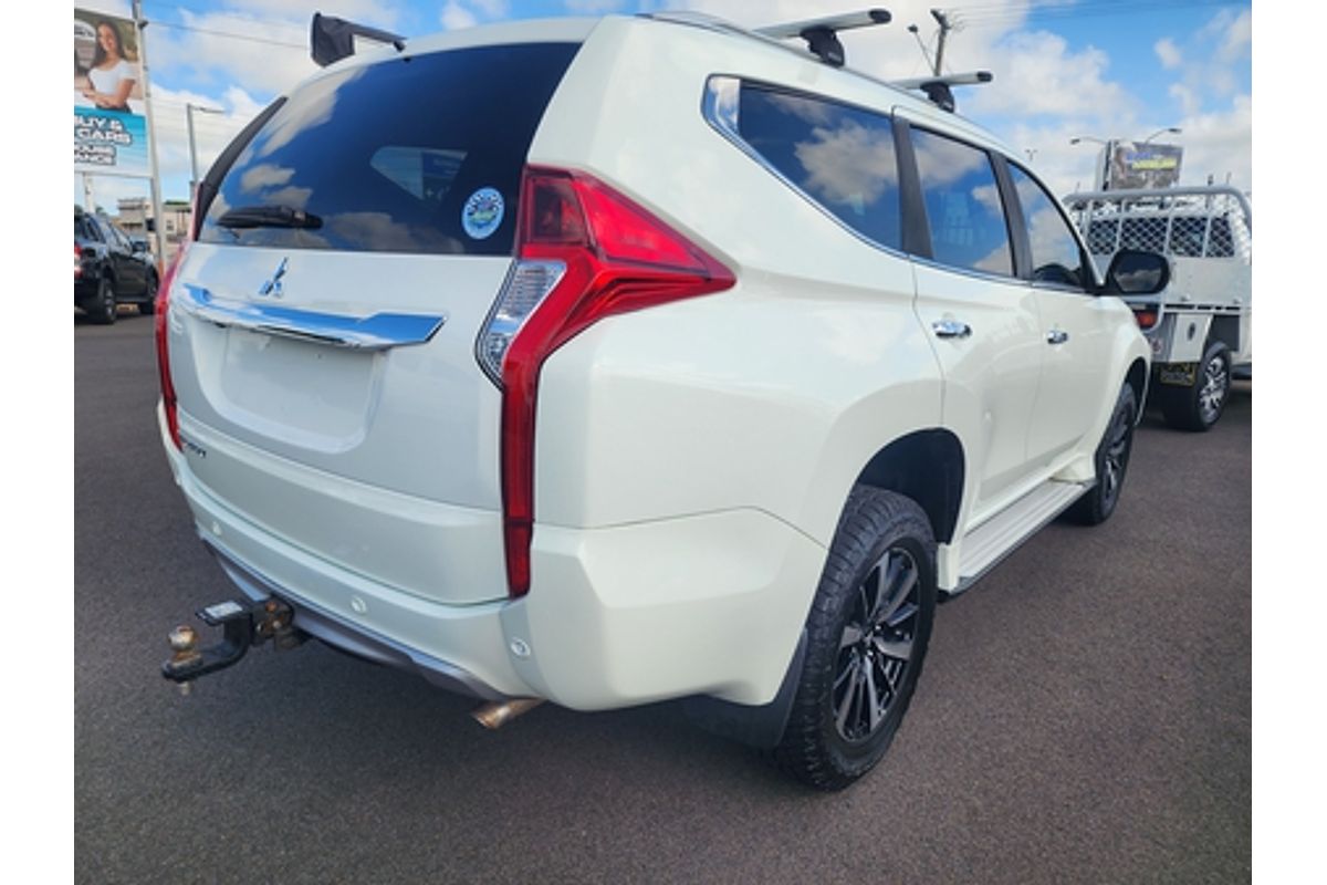 2017 Mitsubishi Pajero Sport GLS QE