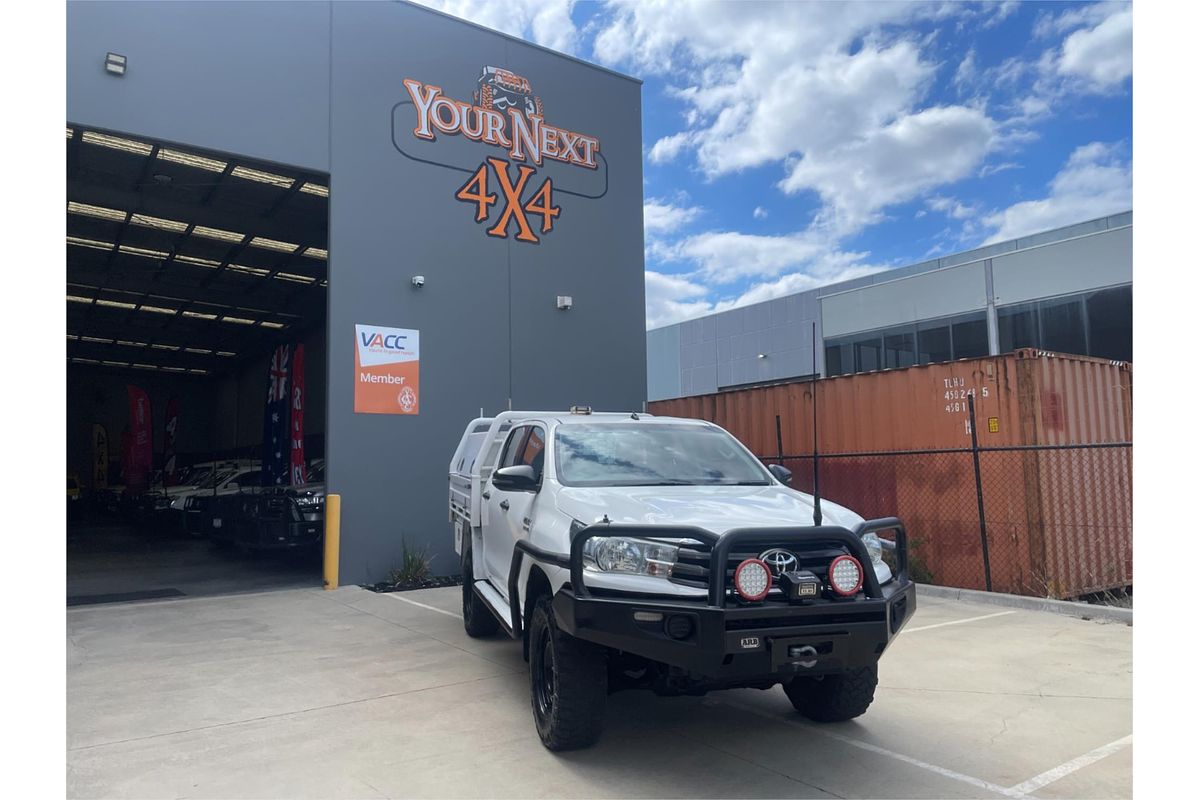 2017 Toyota Hilux SR GUN126R 4X4