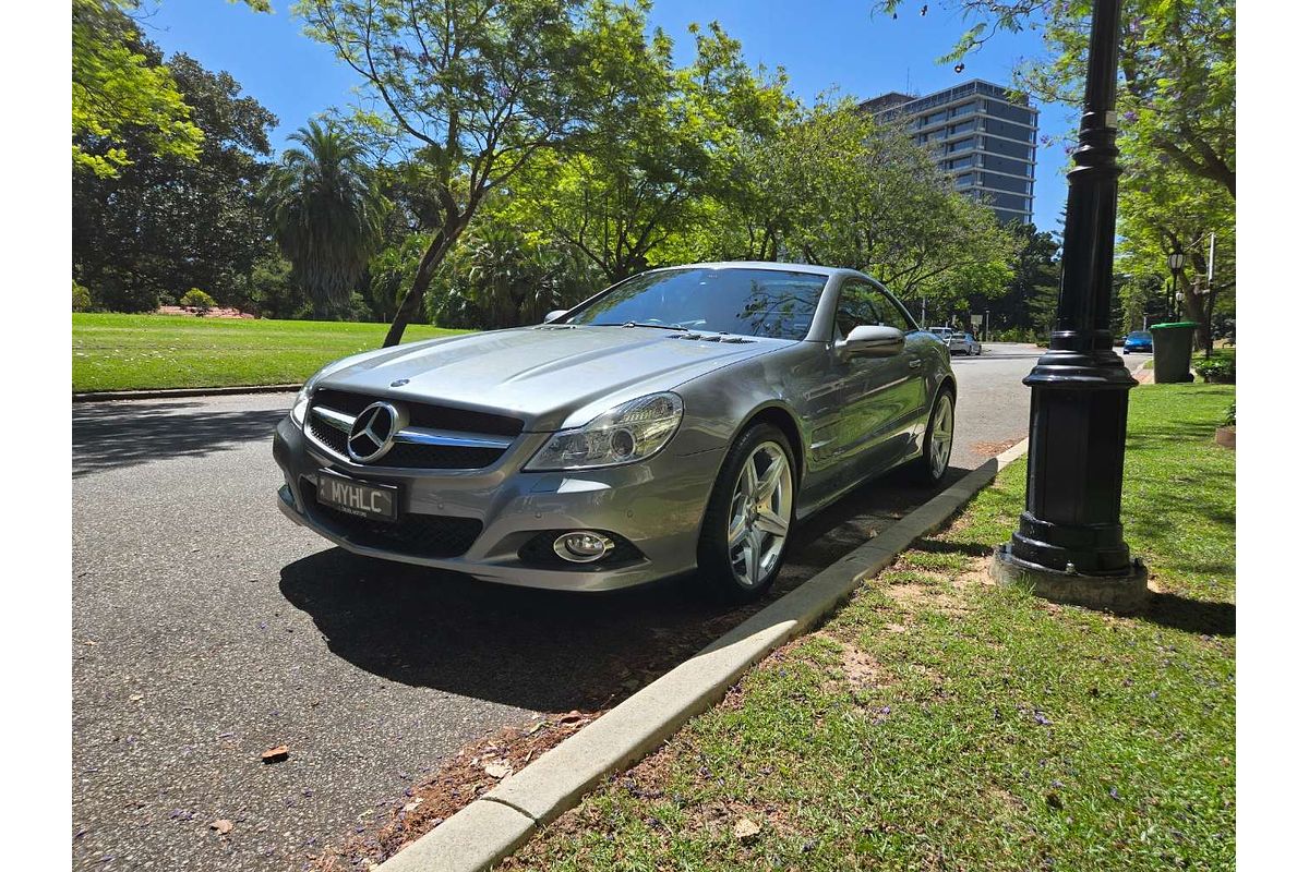 2010 Mercedes-Benz SL-Class SL350 R230