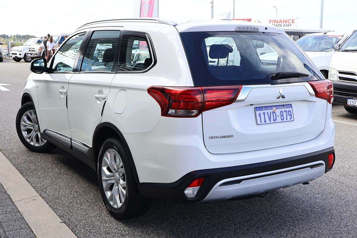 2020 Mitsubishi Outlander ES ZL