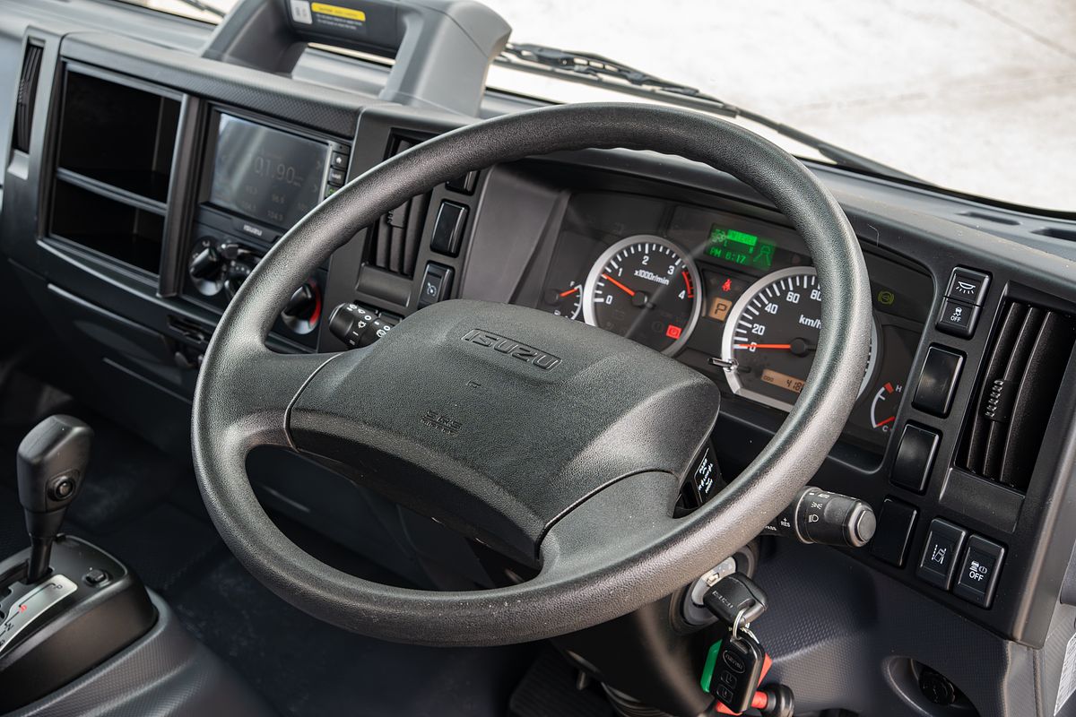 2022 Isuzu N Series NNR 45-150 4x2 MWB