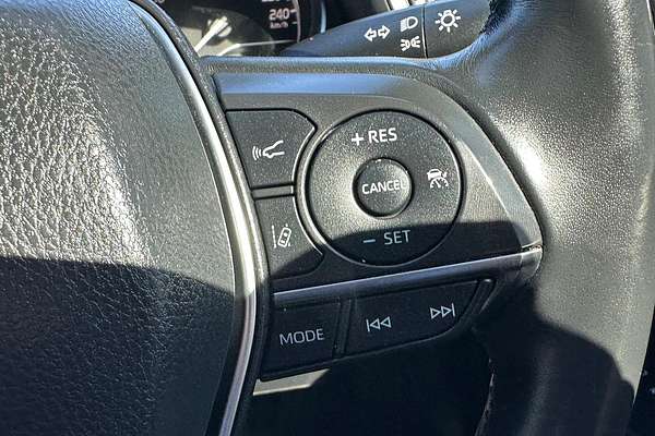 2019 Toyota Camry SL GSV70R thumb-22