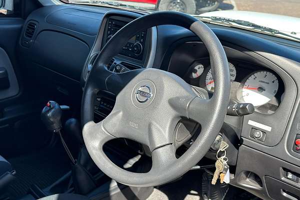 2010 Nissan Navara ST-R D22 4X4 thumb-3