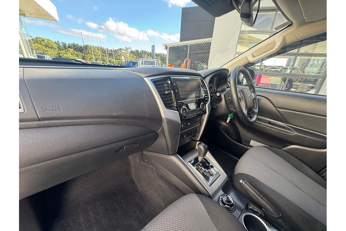 2020 Mitsubishi Triton GLX-R MR 4X4