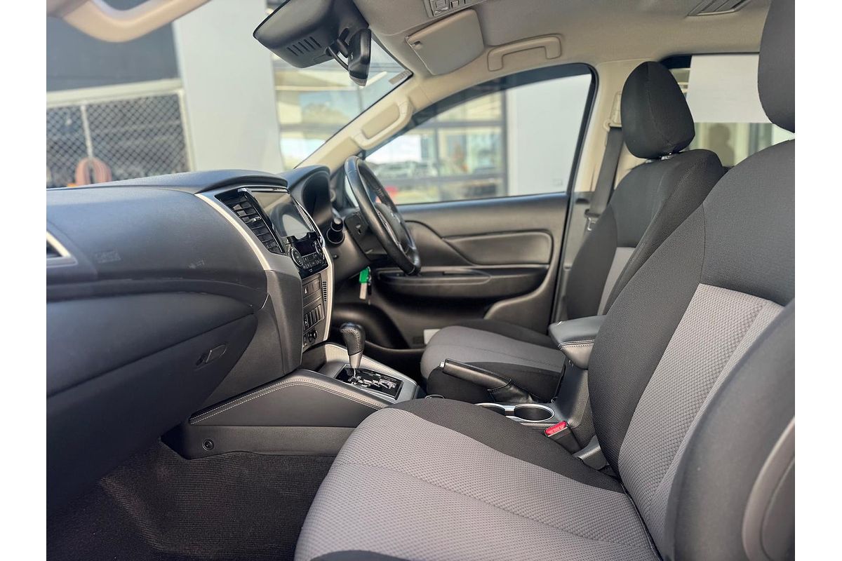 2020 Mitsubishi Triton GLX-R MR 4X4