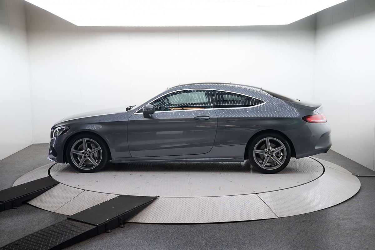 2017 Mercedes-Benz C-Class C200 C205