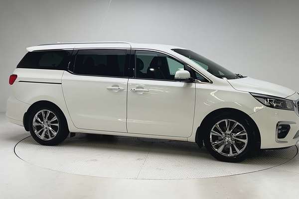 2018 Kia Carnival Platinum YP thumb-3