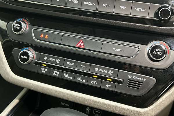 2018 Kia Carnival Platinum YP thumb-16