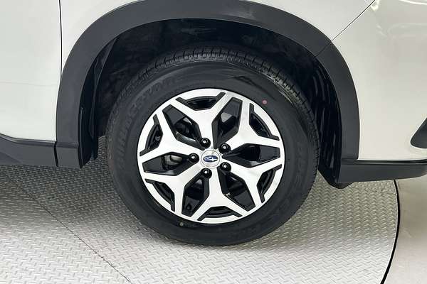 2024 Subaru Forester 2.5i S5 thumb-9