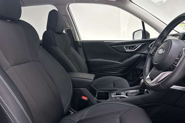 2024 Subaru Forester 2.5i S5 thumb-12
