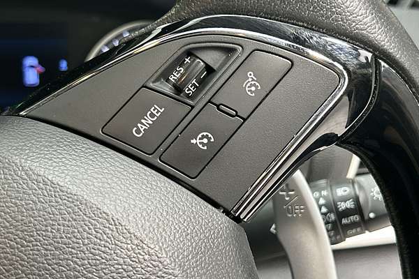 2019 Mitsubishi Eclipse Cross Black Edition YA thumb-16