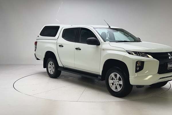 2022 Mitsubishi Triton GLX+ MR 4X4 thumb-1
