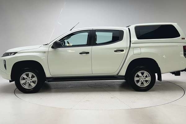 2022 Mitsubishi Triton GLX+ MR 4X4 thumb-4