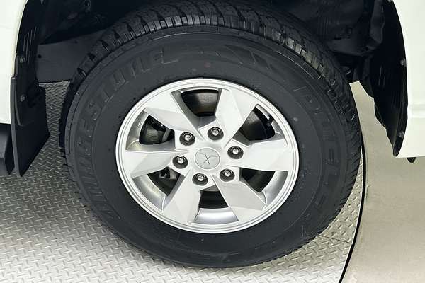 2022 Mitsubishi Triton GLX+ MR 4X4 thumb-9