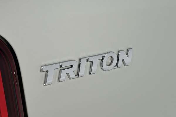 2022 Mitsubishi Triton GLX+ MR 4X4 thumb-21