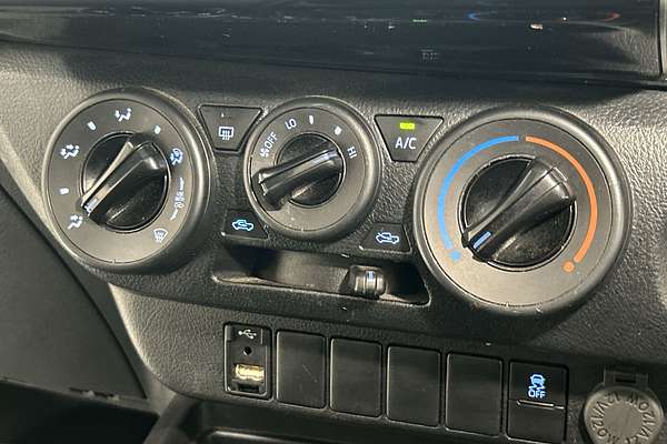 2022 Toyota Hilux Workmate TGN121R Rear Wheel Drive thumb-13