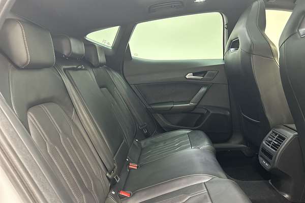 2022 CUPRA Formentor V KM thumb-11