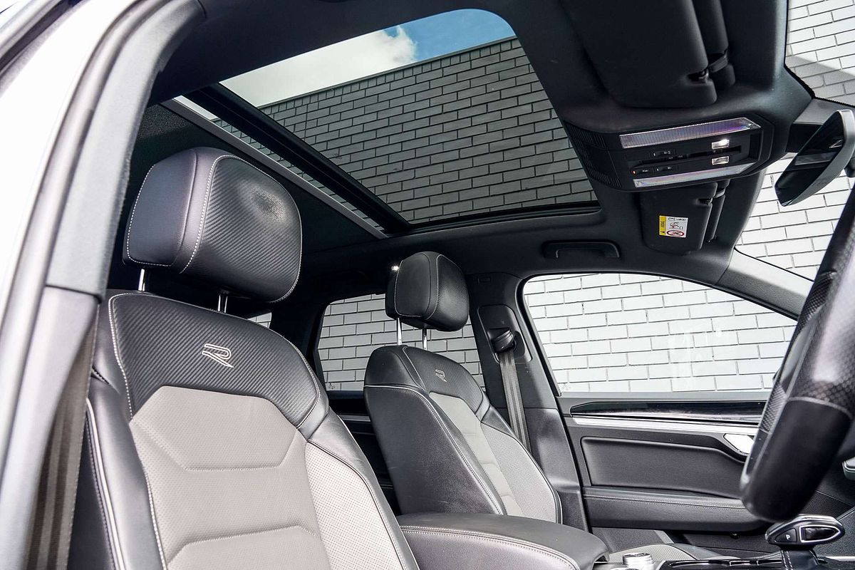 2022 Volkswagen Touareg 210TDI R-Line CR