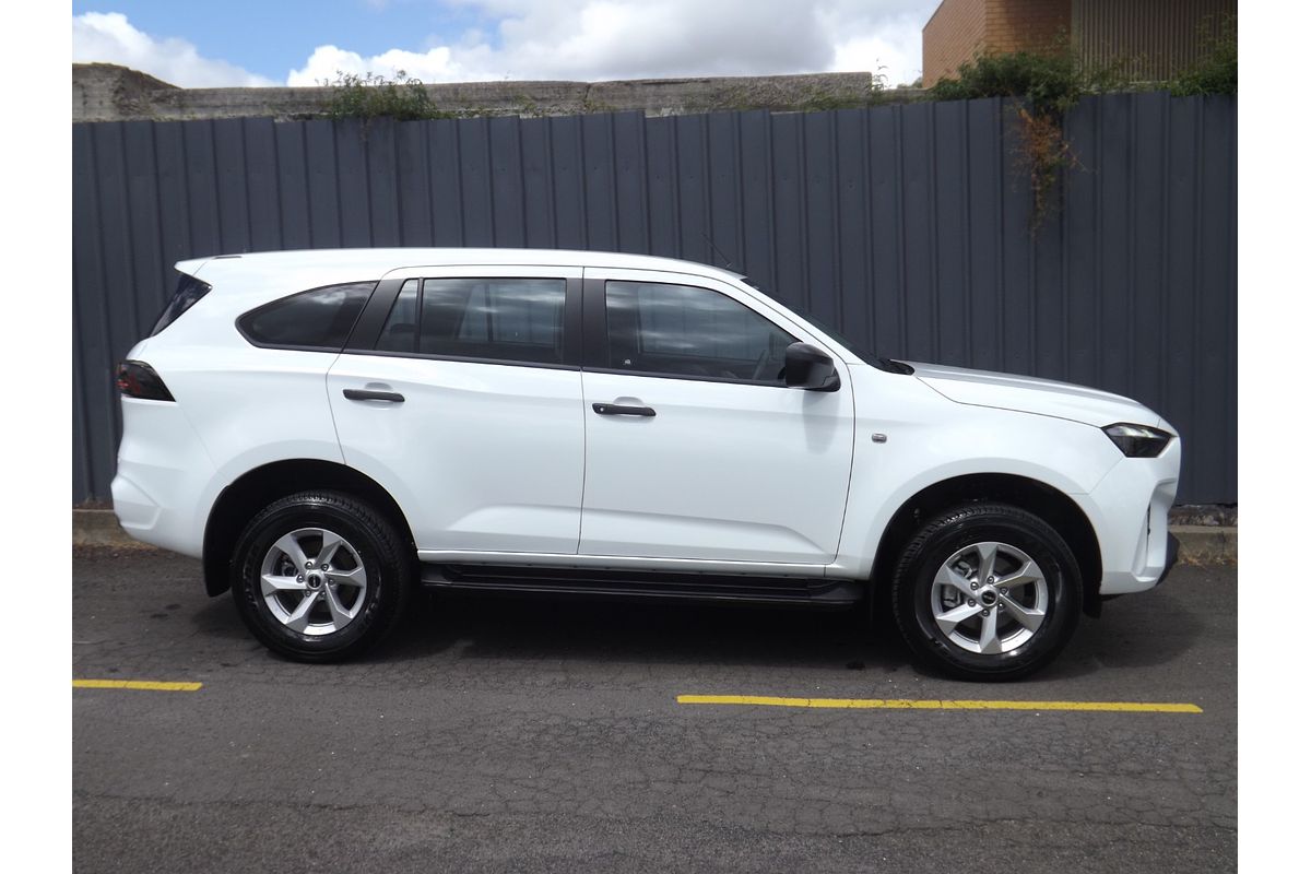 2025 Isuzu MU-X LS-M