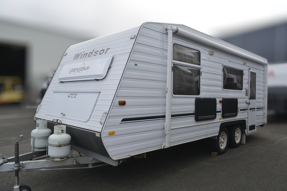 2006 Windsor Genesis