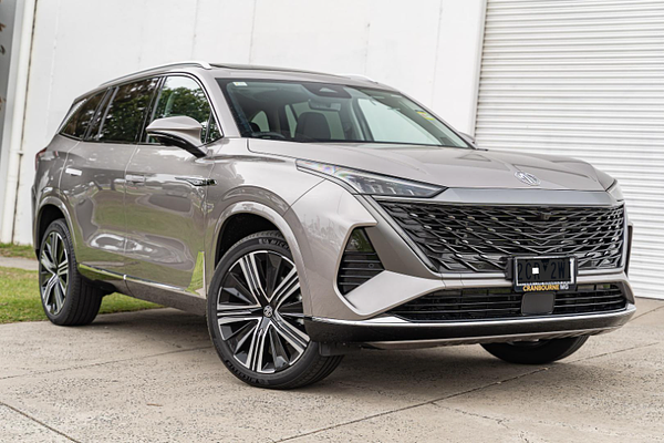 2025 MG QS Essence IS31