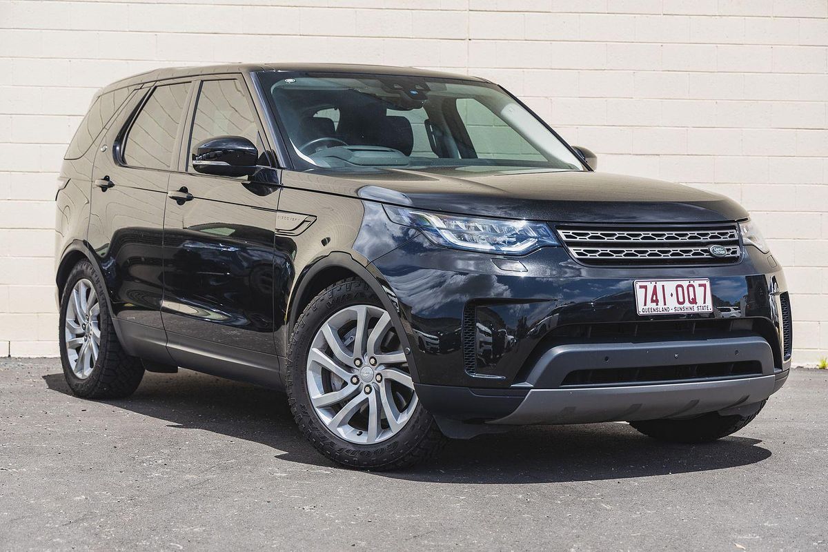 2019 Land Rover Discovery SD6 SE Series 5