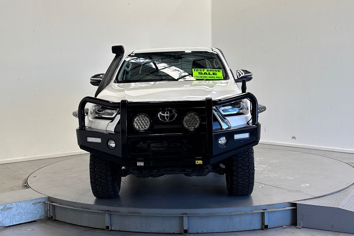 2022 Toyota Hilux SR5 (4x4) GUN126R 4X4