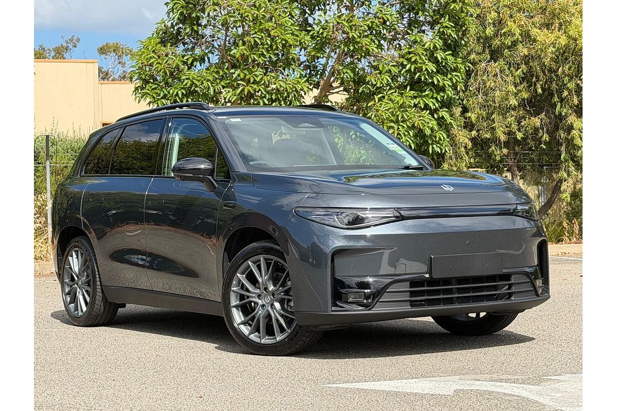 2025 Leapmotor C10 Design B11