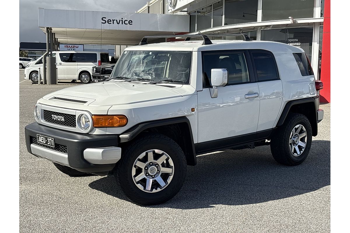 2015 Toyota FJ Cruiser GSJ15R