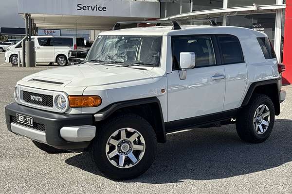 2015 Toyota FJ Cruiser GSJ15R