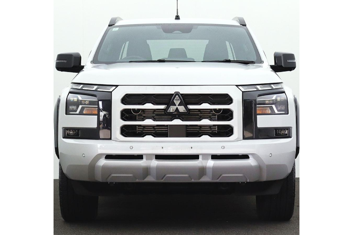 2025 Mitsubishi Triton GSR MV 4X4