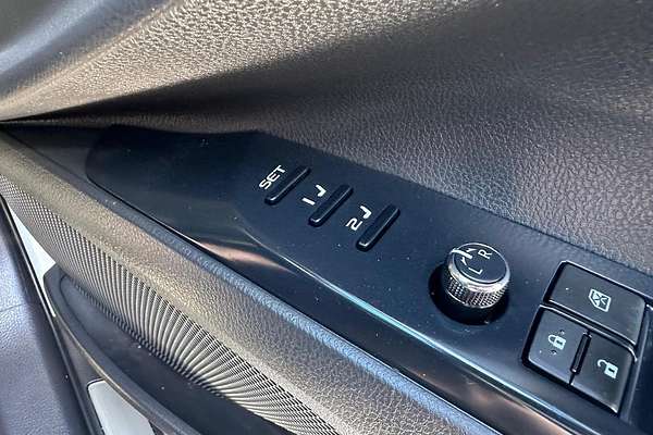 2019 Toyota Camry SL GSV70R thumb-19