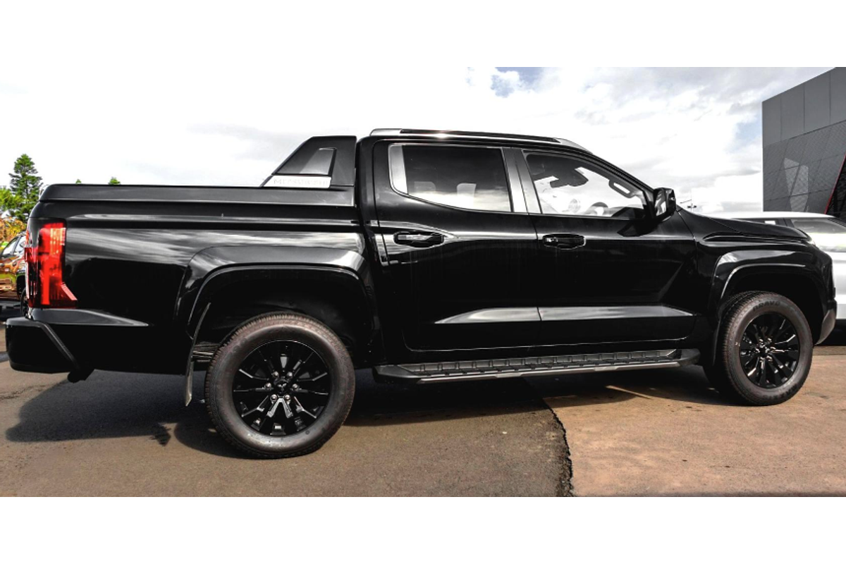 2025 Mitsubishi Triton GSR MV 4X4