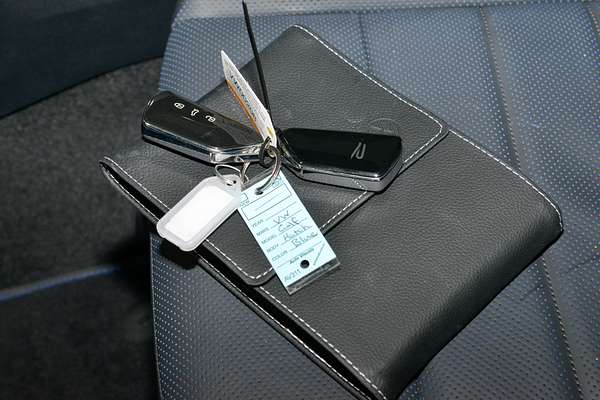 2024 Volkswagen Golf R 8 thumb-20