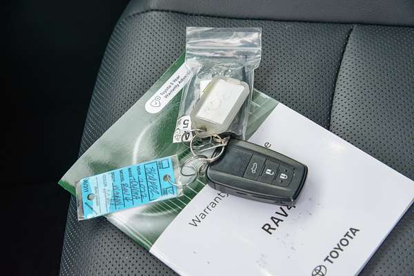 2022 Toyota RAV4 Cruiser AXAH54R thumb-21