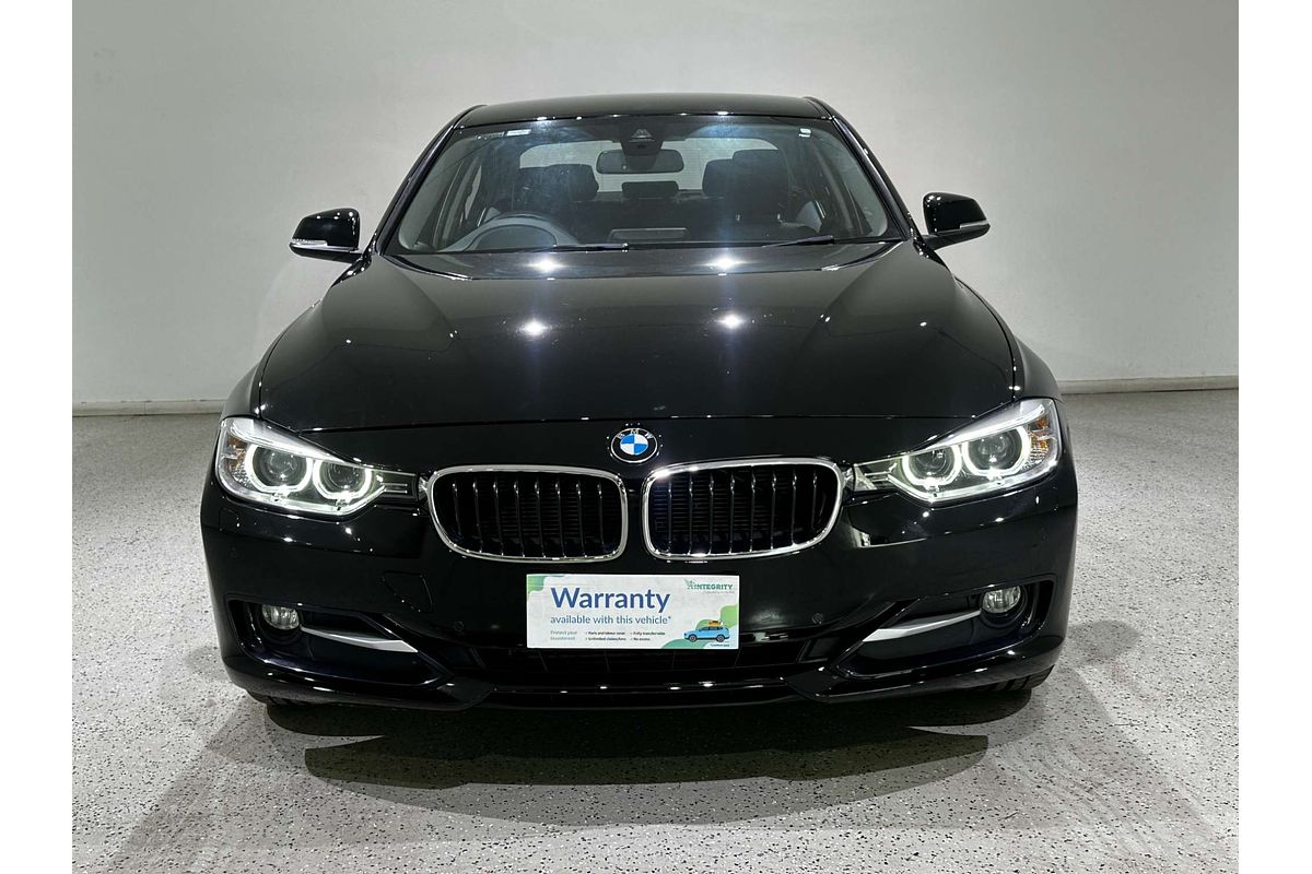 2015 BMW 3 Series 316i Sport Line F30