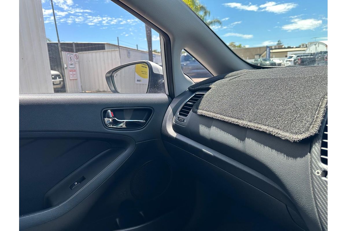 2017 Kia Cerato Si YD