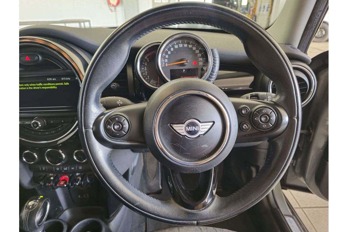 COOPER F55 D 1.5L DT3 DIESEL TURBO F/INJ 6 SP AUTOMATIC 5D HATCHBACK 