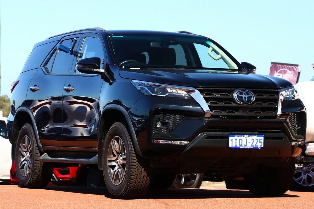 2023 Toyota Fortuner GXL GUN156R