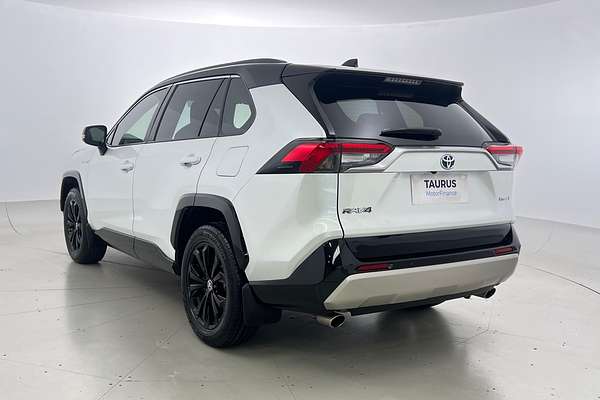 2023 Toyota RAV4 XSE AXAH54R thumb-2