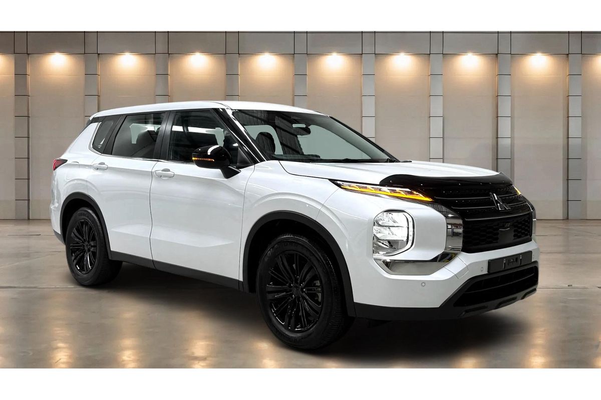 2024 Mitsubishi Outlander ES ZM