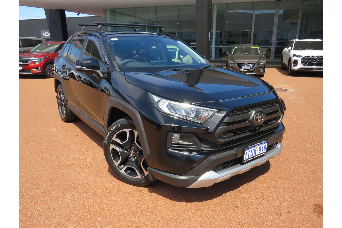 2020 Toyota RAV4 Edge AXAA54R