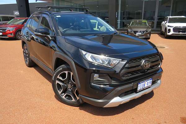 2020 Toyota RAV4 Edge AXAA54R